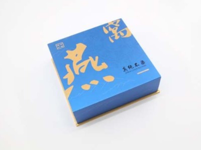 包裝盒定做廠家生產(chǎn)的禮品包裝盒，如此個性化，你被驚艷到了嗎？